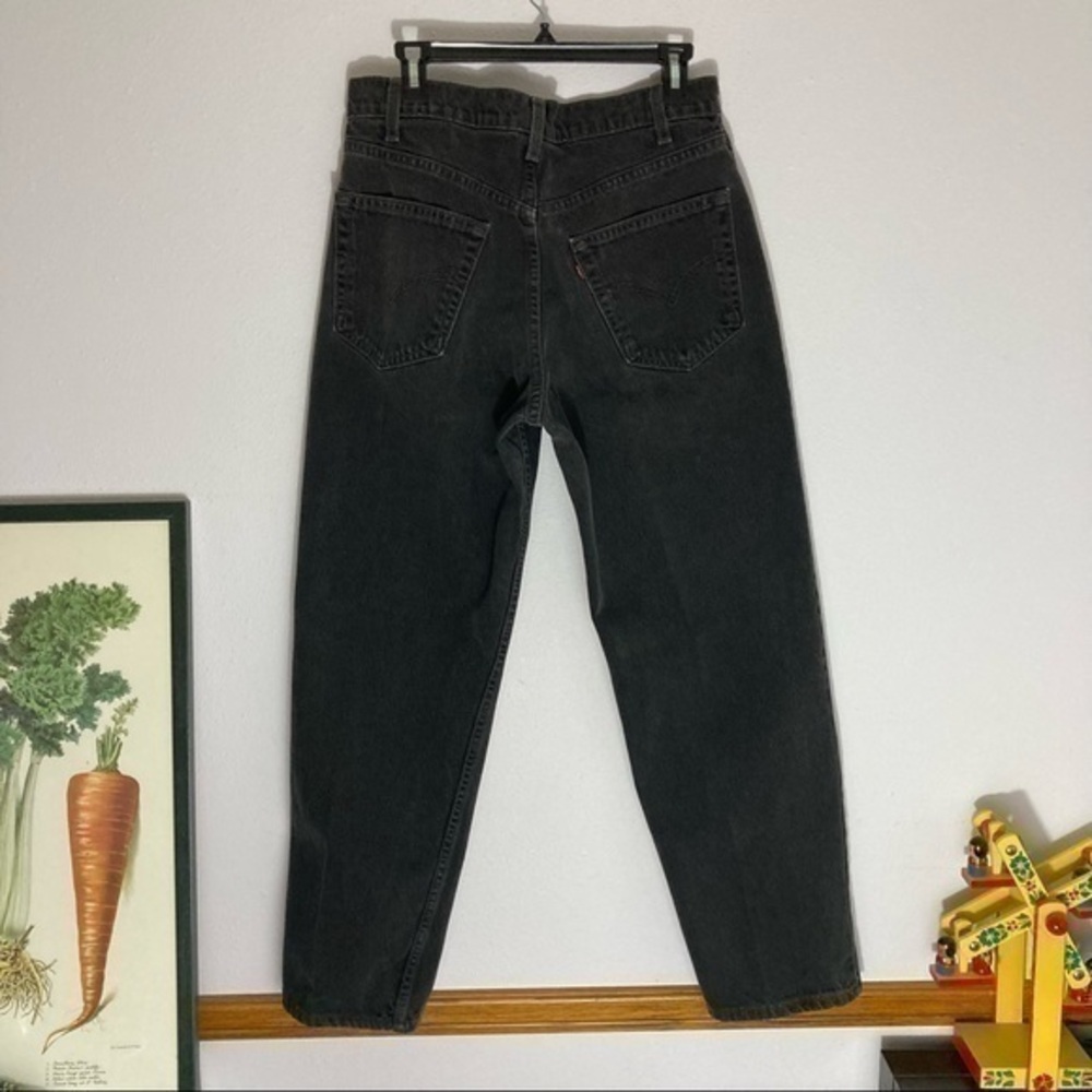 VTG Levi’s 550 faded black straight leg jeans